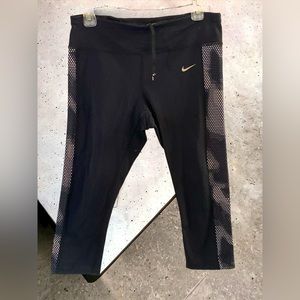 Black/White Nike dry fit running leggings Design Inset Drawstring Zip Pocket EUC